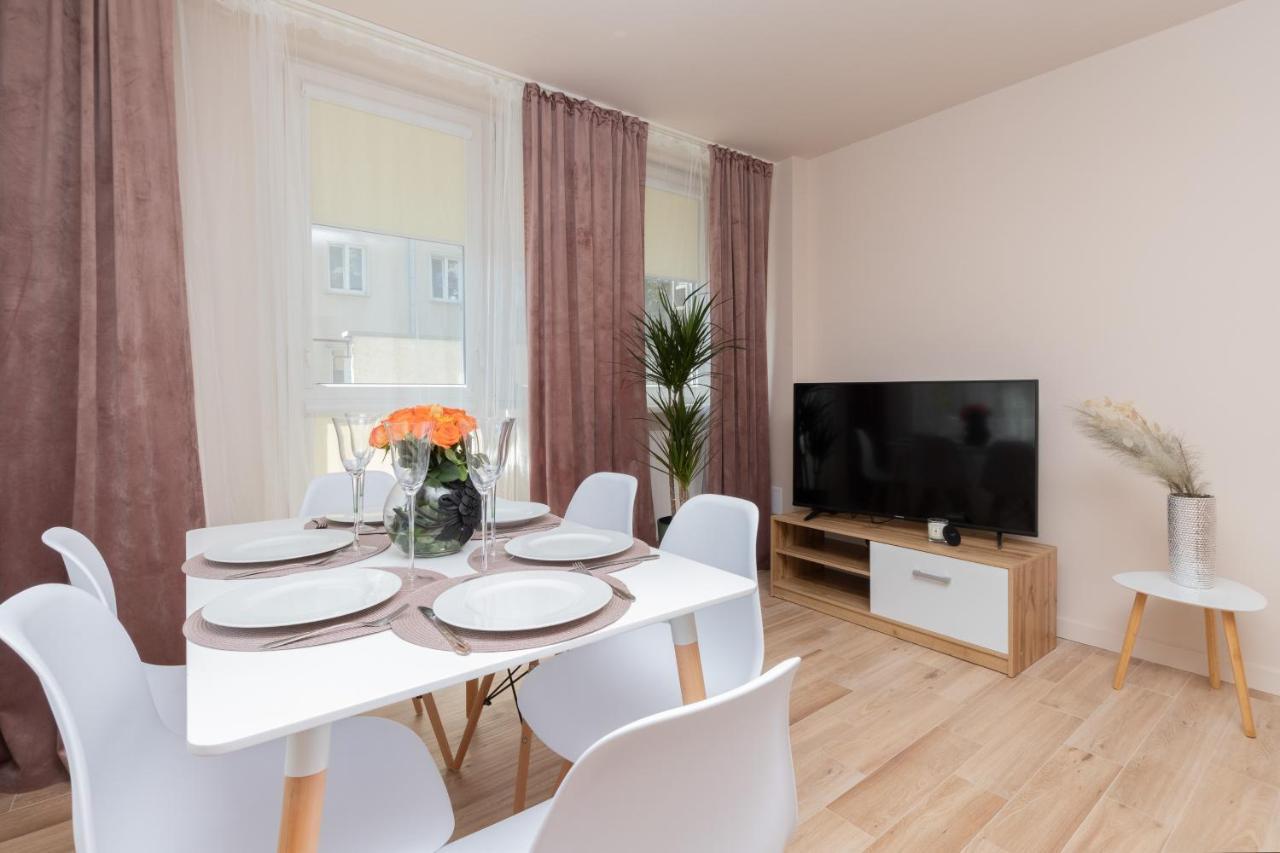 ורשה Mokotow Apartments Reytan By Noclegi Renters מראה חיצוני תמונה