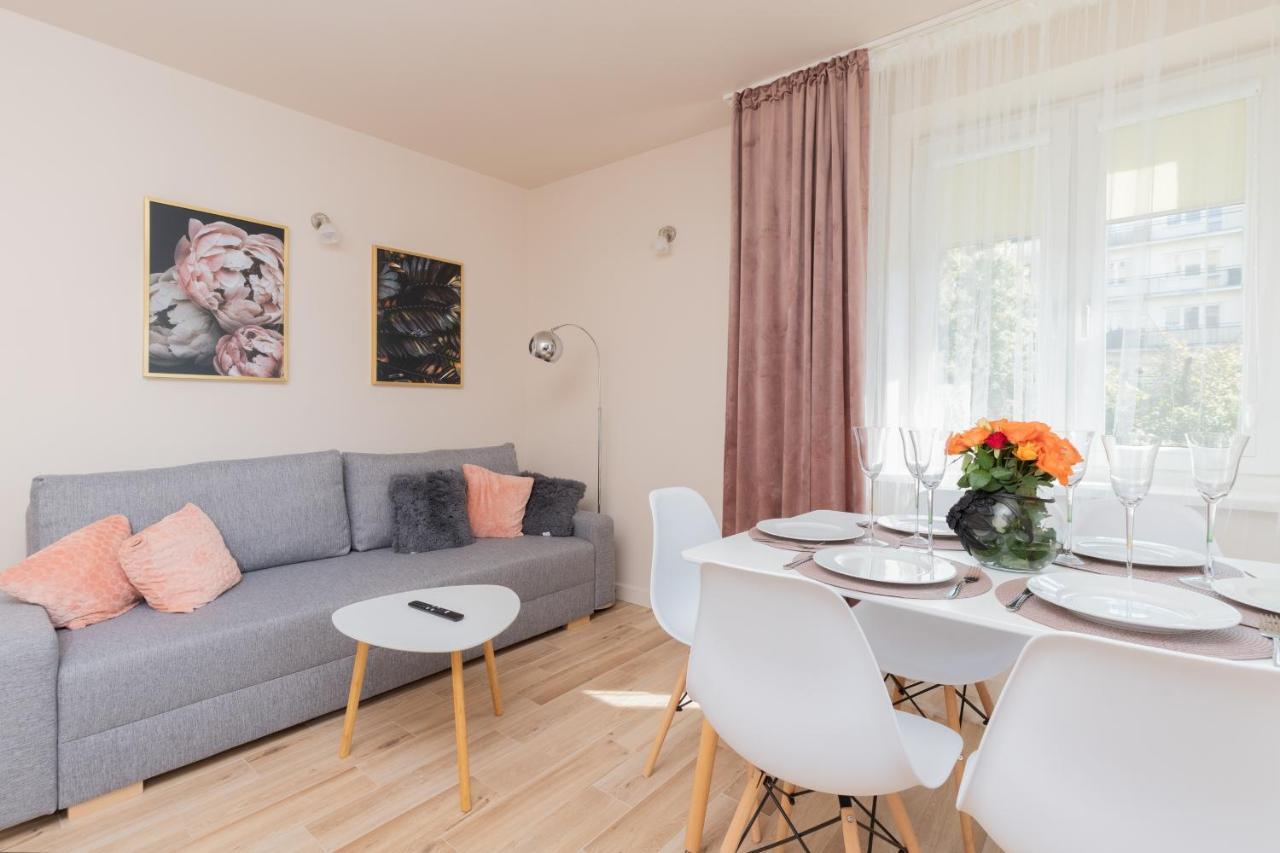 ורשה Mokotow Apartments Reytan By Noclegi Renters מראה חיצוני תמונה