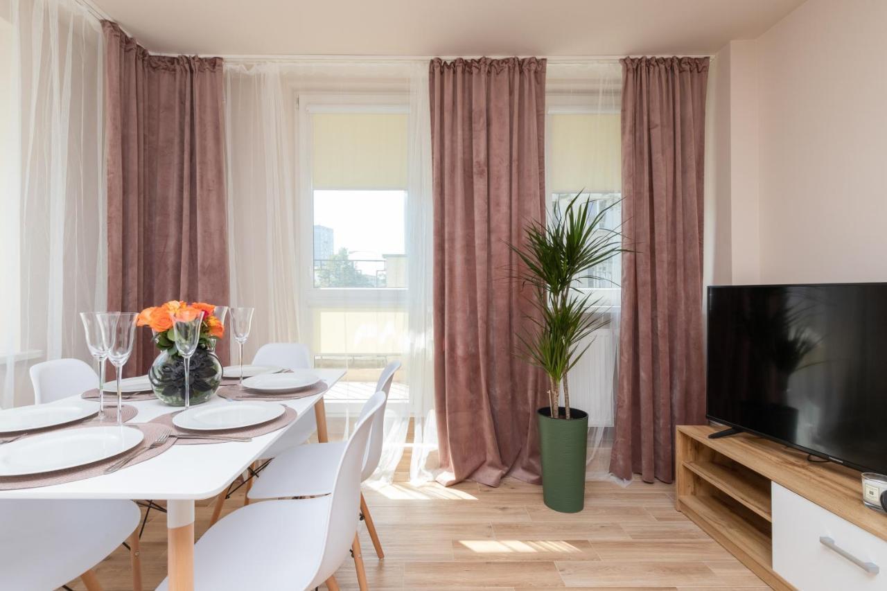 ורשה Mokotow Apartments Reytan By Noclegi Renters מראה חיצוני תמונה