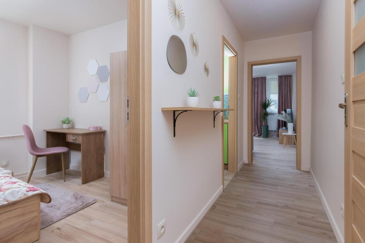 ורשה Mokotow Apartments Reytan By Noclegi Renters מראה חיצוני תמונה