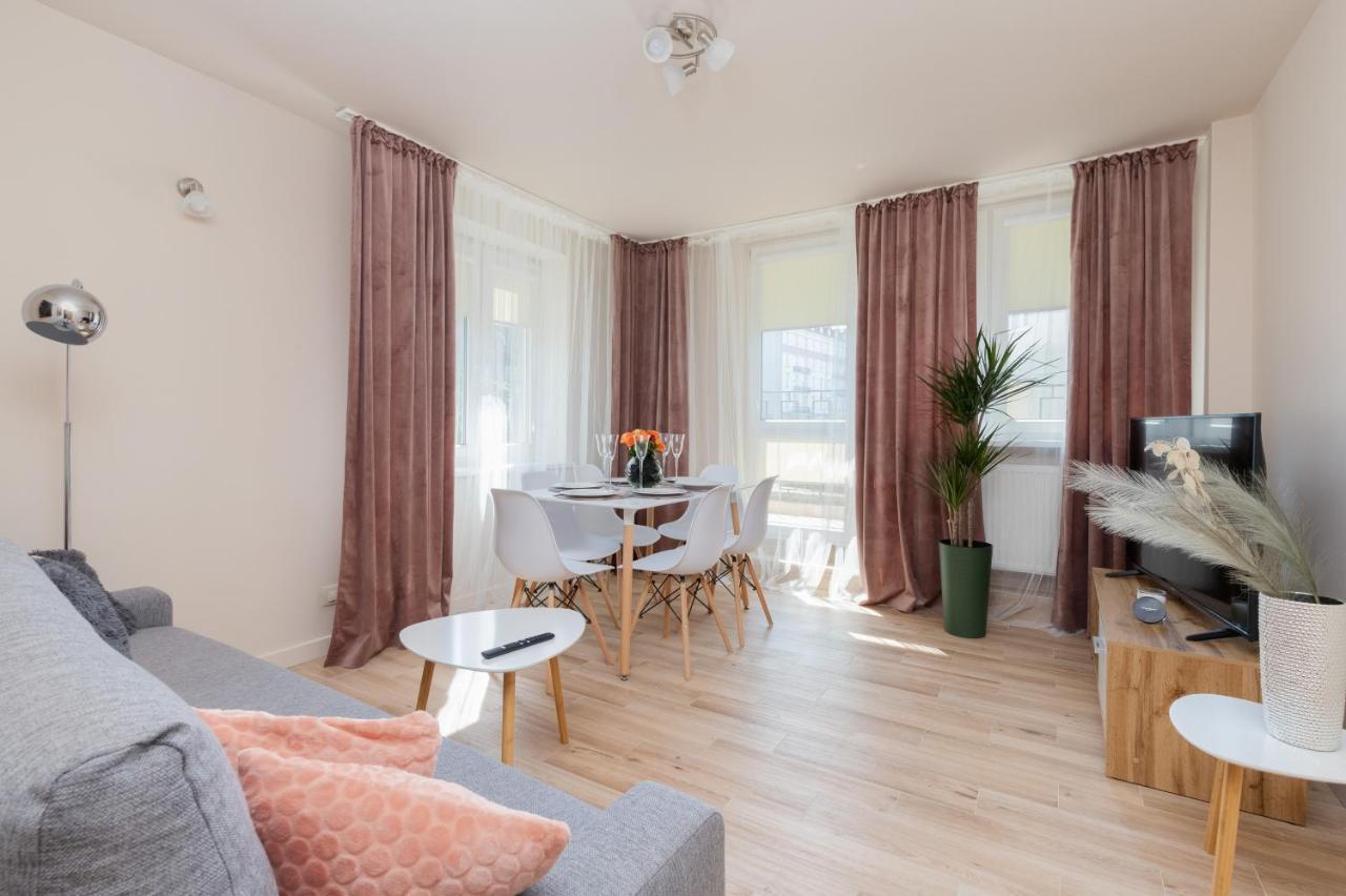 ורשה Mokotow Apartments Reytan By Noclegi Renters מראה חיצוני תמונה